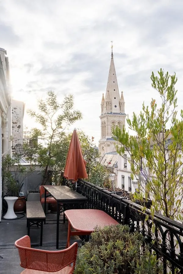 Veeve - Spire View Apartment Paris France